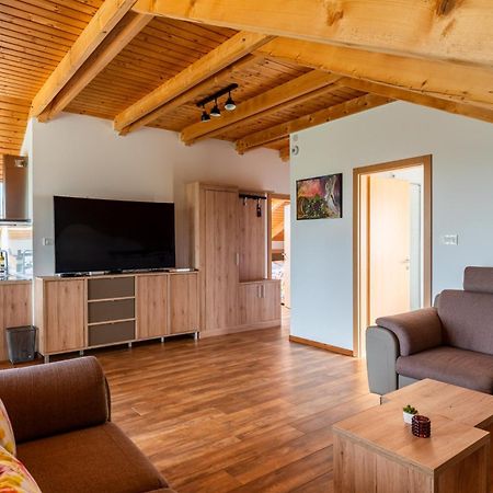 Bed&Breakfast Vinarija Coner Бьеловар Экстерьер фото