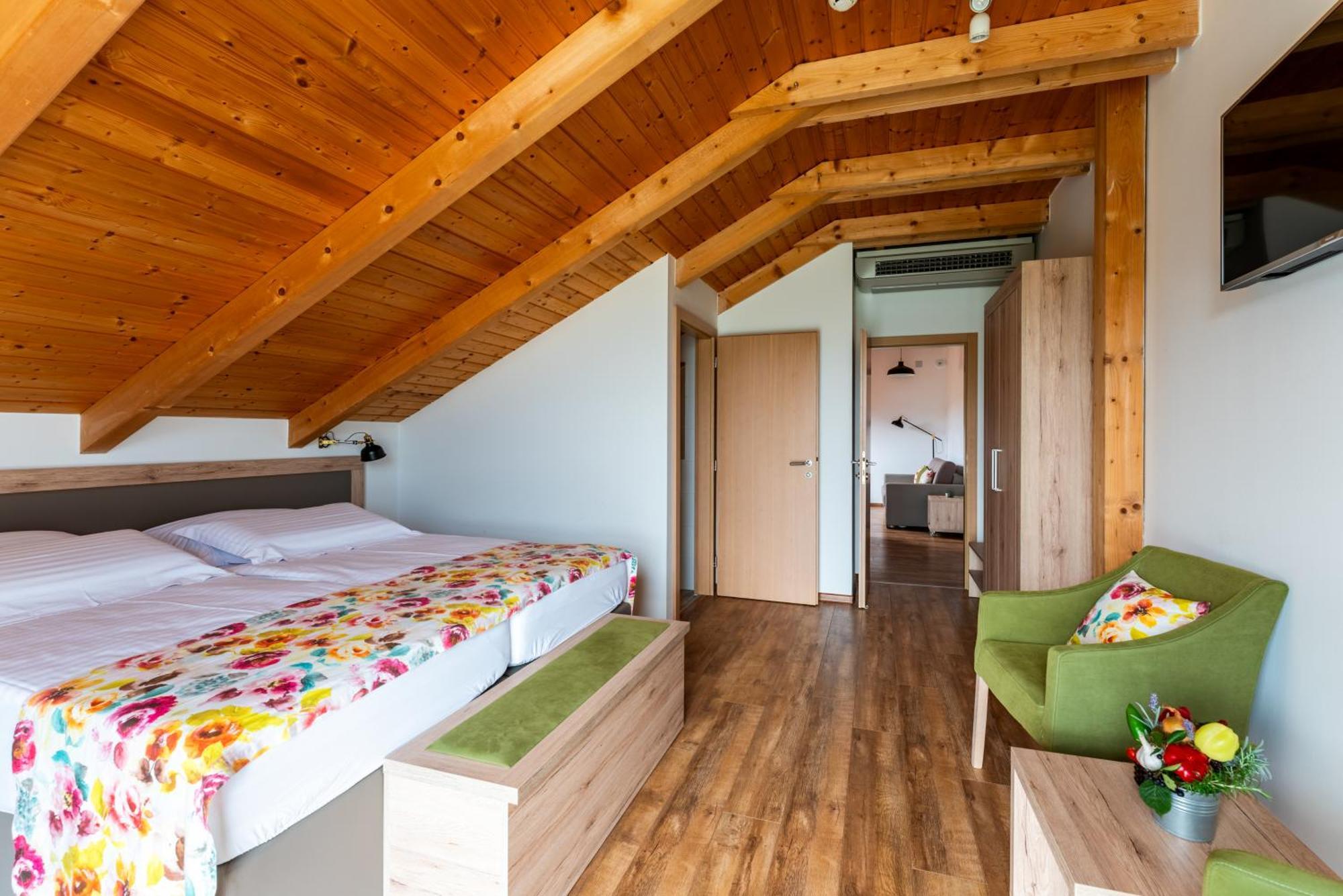 Bed&Breakfast Vinarija Coner Бьеловар Экстерьер фото