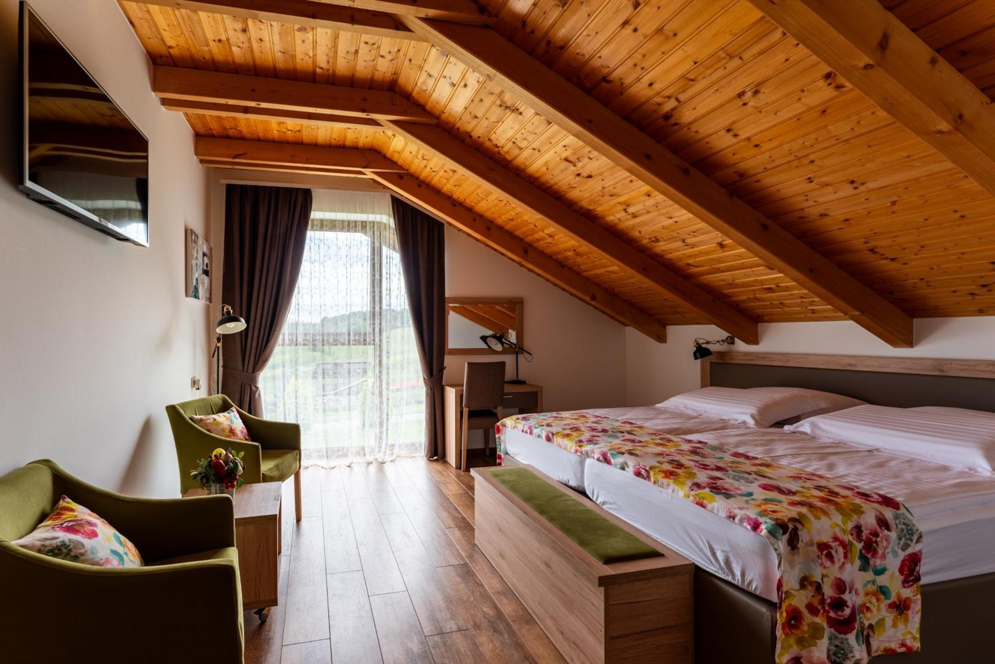 Bed&Breakfast Vinarija Coner Бьеловар Экстерьер фото