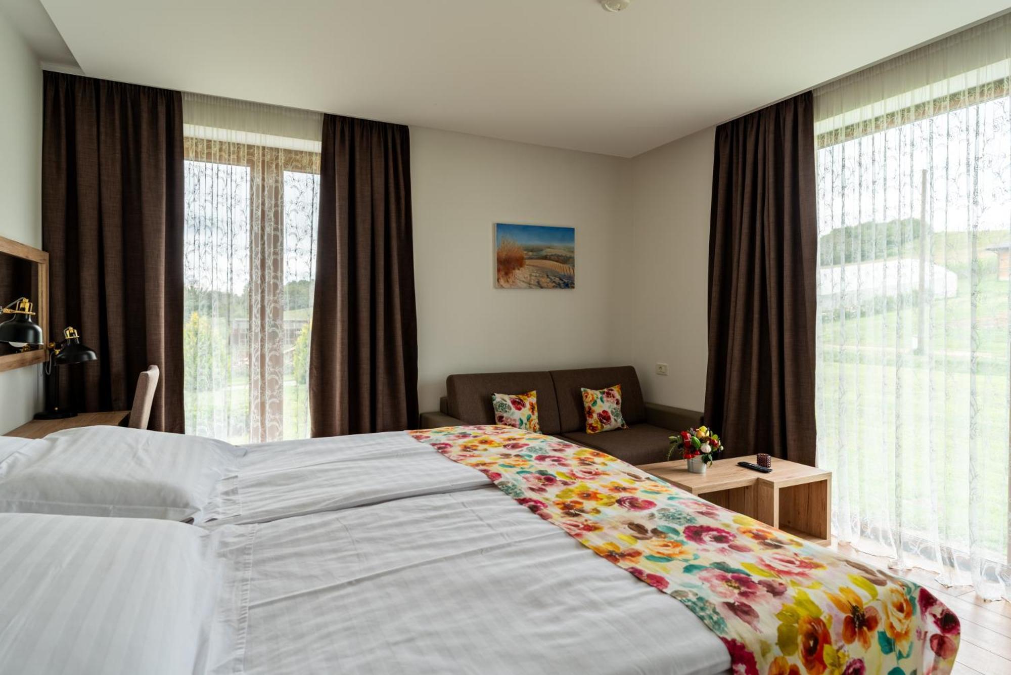 Bed&Breakfast Vinarija Coner Бьеловар Экстерьер фото