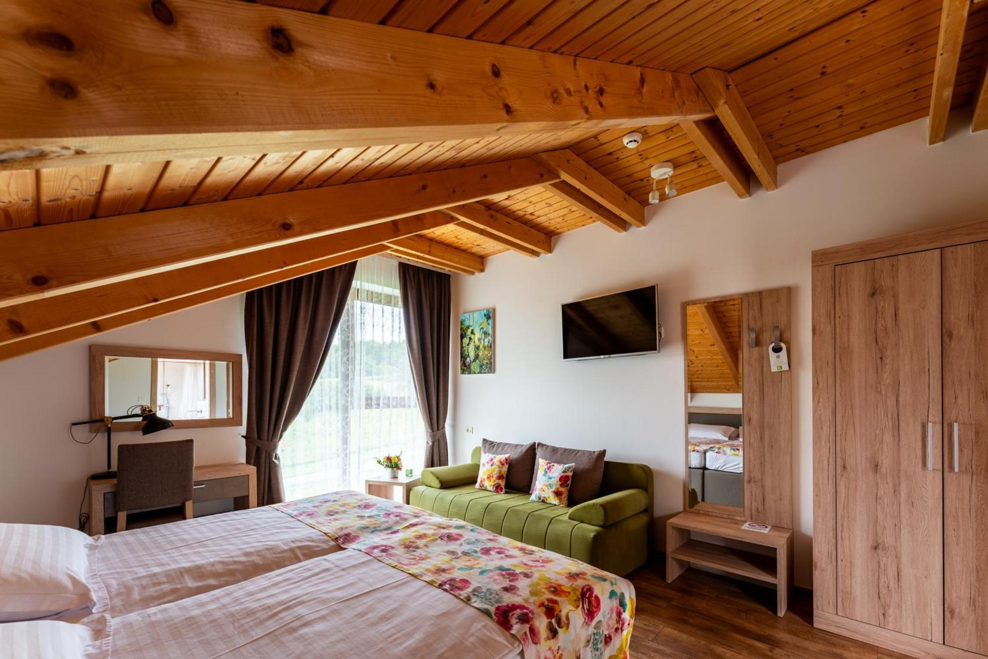 Bed&Breakfast Vinarija Coner Бьеловар Экстерьер фото